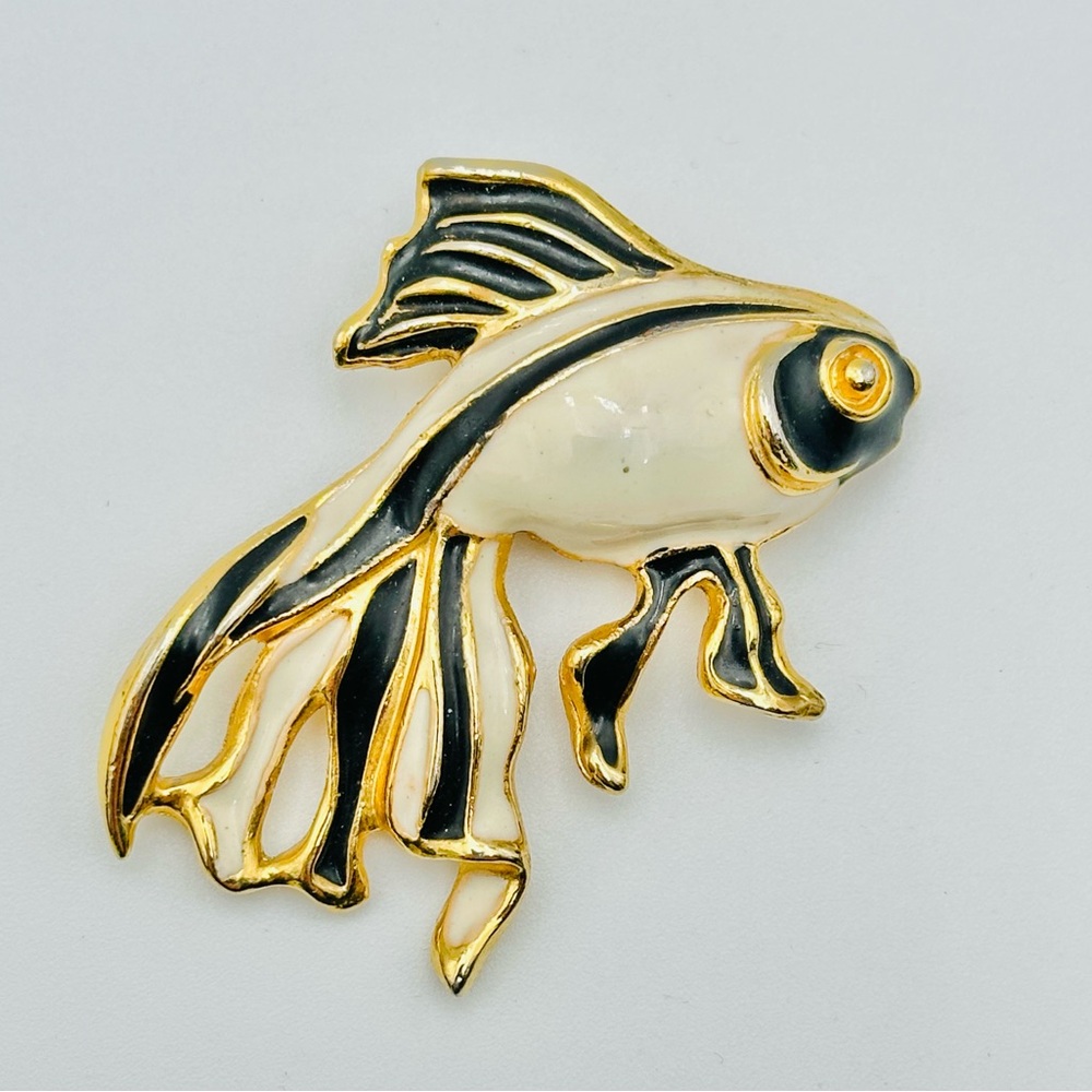 Gold Tone Enamel Fish Brooch Pin Black White Sea Beta Goldfish Ocean Figural